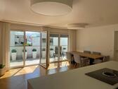 Foto - Exklusive und neuwertige 3 ZKB Wohnung mit großem Balkon