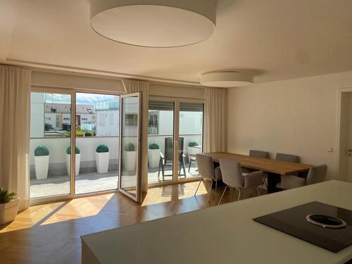 Foto - Exklusive und neuwertige 3 ZKB Wohnung mit großem Balkon