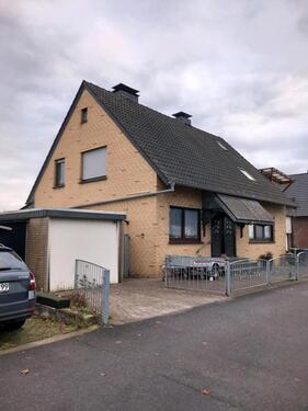 Foto - Verkaufe ein frei stehendes 2 Familien Haus