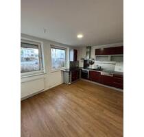 142 m² Wohnfläche - 4 Zimmer Wohnung in Berching inkl. EBK, 2 Stellplätze