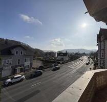 Lichtdurchflutete Altbauperle mit zwei Balkonen und Wintergarten - Hann. Münden