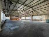 Foto - Große Lagerhalle ca. 788 m² – LKW-Zufahrt, Rampe, Starkstrom