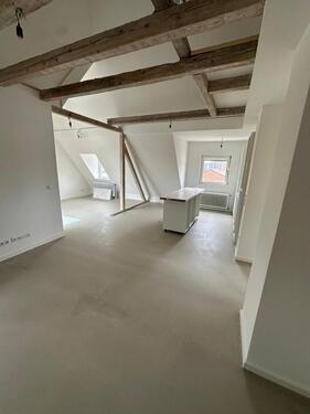 Foto - 3 Zimmer Dachgeschoßwohnung zur Miete in Ludwigshafen am Rhein