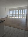 Foto - Großes, helles & saniertes Einzimmer Apartment mit Kochzeile