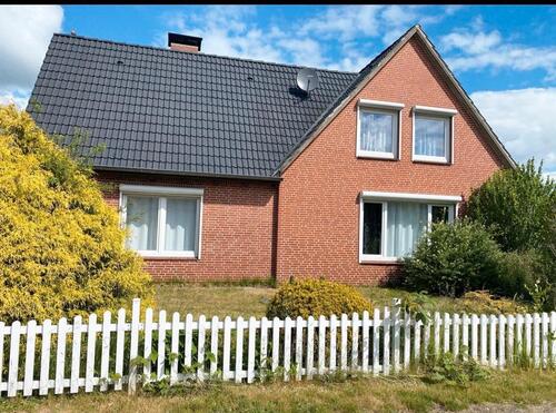 Foto - Modernes kernsaniertes Einfamilienhaus in Borstel-Hohenraden