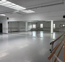 Biete Tanzstudio Untermiete Vormittags & Wochenende - Frankfurt am Main Rödelheim