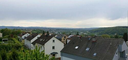 Foto - Helle Zvei Zimmer Wohnung-Große Balkon-EBK