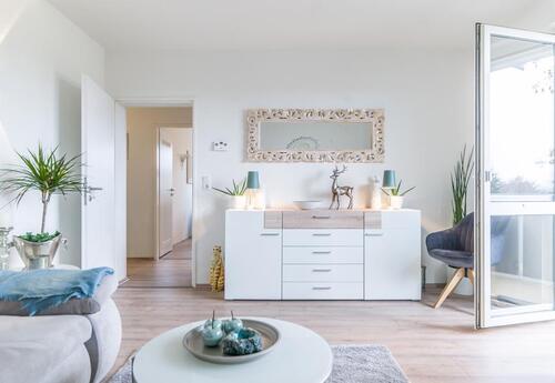 Foto - Gut geschnittene helle 3 ZKB Wohnung mit Balkon und EBK ab 1.7.