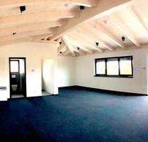 Nachmieter: exkl. 1 Zimmer Apt. Neubau mit Küche + StPl. Pendler - Wörth an der Isar