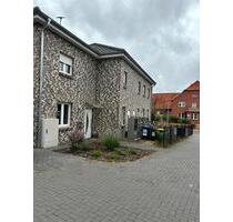 DHH in Uetze - 1.300,00 EUR Kaltmiete, in Uetze (PLZ: 31311)