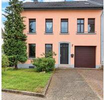 Haus im guten Allgemeinzustand-Modernisierungsbedarf in Ensdorf
