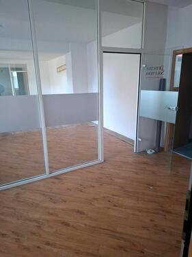 Foto - Räume zu vermieten - 350,00&nbsp;EUR Kaltmiete, ca.&nbsp; 80,00&nbsp;m&sup2;