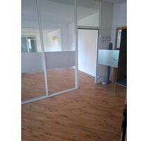 Räume zu vermieten - 350,00&nbsp;EUR Kaltmiete, ca.&nbsp; 80,00&nbsp;m&sup2; in Weida (PLZ: 07570)