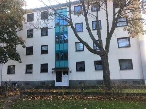 Foto - Komplett renovierte 4-Zimmer-Whg. in ruhiger Lage in Trappenkamp