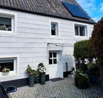 Einfamilienhaus - 210.000,00 EUR Kaufpreis, in Gundelfingen an der Donau (PLZ: 89423)