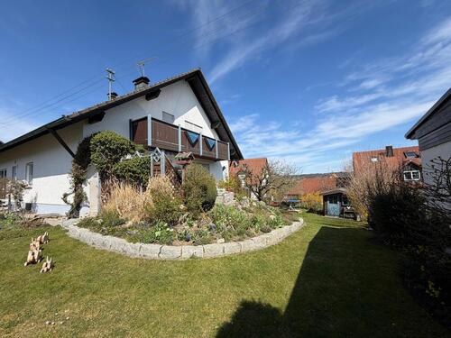 Foto - Gepflegtes Einfamilienhaus mit liebevoll angelegtem Garten