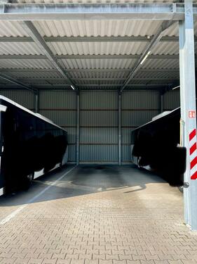 Foto - Halle für Autos, Boote, LKWs, Busse u.s.w