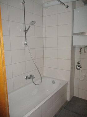 Foto - Helle 3-Zi Whg. für PaareAlleinerziehende mit Kind in Kitzingen mit neuem Bad