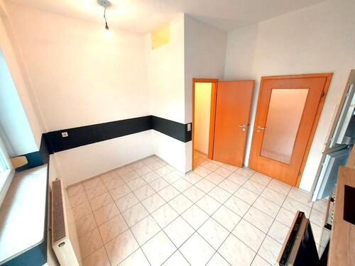 Foto - 4-Zimmer Wohnung, hell, schön, zentrumsnah, ruhig, mit Küche