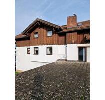 Einfamilienhaus mit großer Halle - Regen