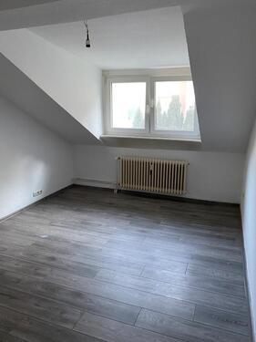 Foto - Dachgeschoss-Wohnung zu vermieten