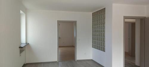 Foto - Vermiete eine 4 und 5 Zimmer Wohnung