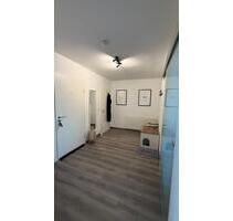 Wevelinghoven Schöne Dachgeschoss Wohnung 2 Zimmer mit 60qm - Grevenbroich