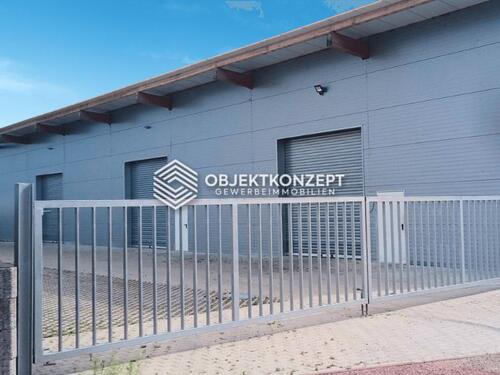 Foto - Lagerhalle mit ca. 250 m² Nutzfläche, Rolltor & optionalem Außenbereich