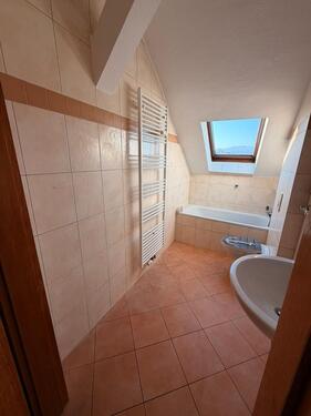 Foto - 4-Raum-Dachgeschosswohnung mit kleinem Austritt in zentraler Lage