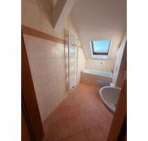 4-Raum-Dachgeschosswohnung mit kleinem Austritt in zentraler Lage - Arnstadt