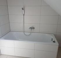 2,5 Ziemmer Dachgeschosswohnung in Burg 360€