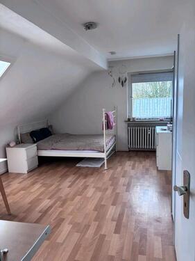 Foto - 1 Zimmer Dachgeschoßwohnung zur Miete in Kassel