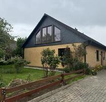 Aufwändig modernisiertes Einfamilienhaus + Keller + Garage + Garten - gepflegte Wohnlage - Syke Aufwändig modernisiertes Einfamilienhaus + Keller + Garage + Garten - gepflegte Wohnlage - Syke