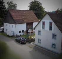 Einfamilienhaus mit großem Stadel in Erolzheim