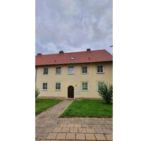 Modernisierte 2 Zimmer Wohnung mit Einbauküche in Bad Lauchstädt