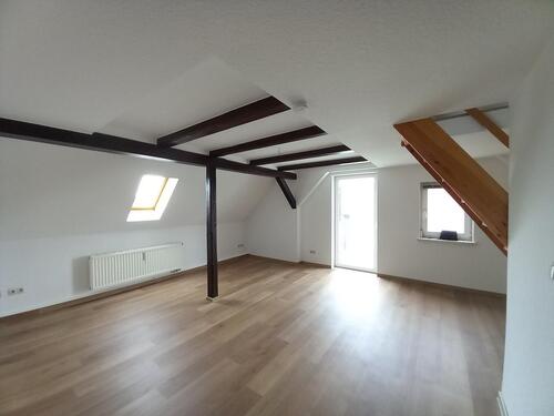 Foto - niedliche 3-Zimmer Maisonette-Wohnung im DG mit Balkon in Neukirchen (Sachsen)