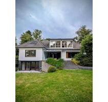 Traumblick unter dem Dach – 2,5 Zimmer mit großer Gaube & viel Licht - Norderstedt Glashütte