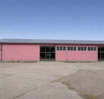 Warmhalle in Burg mit Büro- und Freifläche zu vermieten