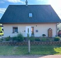Einfamilienhaus mit liebevoll gestaltetem Garten - Steimbke