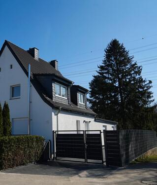 Foto - Doppelhaushälfte in Bottrop - 340.000,00 EUR Kaufpreis,
