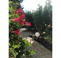 Helle 4-Zimmer-Wohnung in Berlin-Marienfelde mit Garten