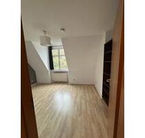 Platz frei in Mama-Kind- WG - 1.080,00&nbsp;EUR Kaltmiete, ca.&nbsp; 108,00&nbsp;m&sup2; in Berlin (PLZ: 12103) Tempelhof-Schöneberg