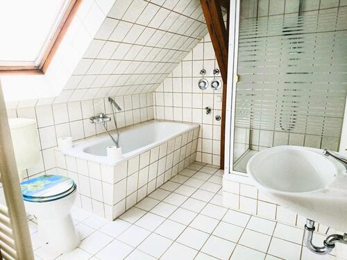 Foto - Helle 2-ZimmerWhg. mit EBK - 390,00&nbsp;EUR Kaltmiete, ca.&nbsp; 56,00&nbsp;m&sup2;