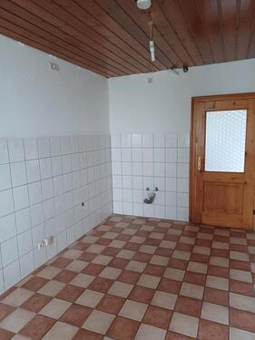 Foto - 4-Zimmer ca. 110qm Altbau ab 1.10.2025 mit PKW-Stellplatz