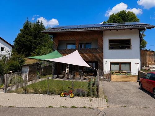 Foto - Wohnen wie im eigenen Haus – 115 m² mit Garten, Terrasse, Balkon
