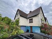 Foto - Ein-Zweifamilienhaus mit großem Grundstück in Warstein