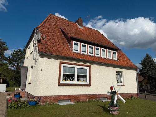 Foto - Erdgeschoss-Wohnung im Zweifamilienhaus zu vermieten