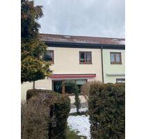 Reihenmittelhaus mit Garten, Terrasse und Kamin in Pechbrunn - Konnersreuth