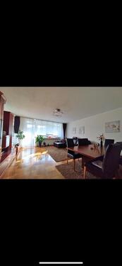 Foto - großzügige und helle 4-Zimmerwohnung in Hiddesen zu vermieten