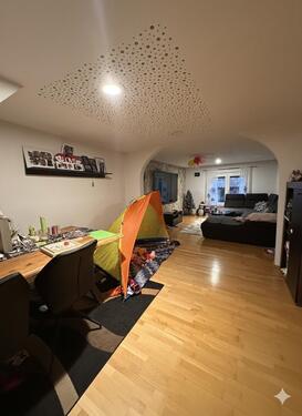 Foto - Reihenmittelhaus mit Doppelgarage und sonnigem Garten.